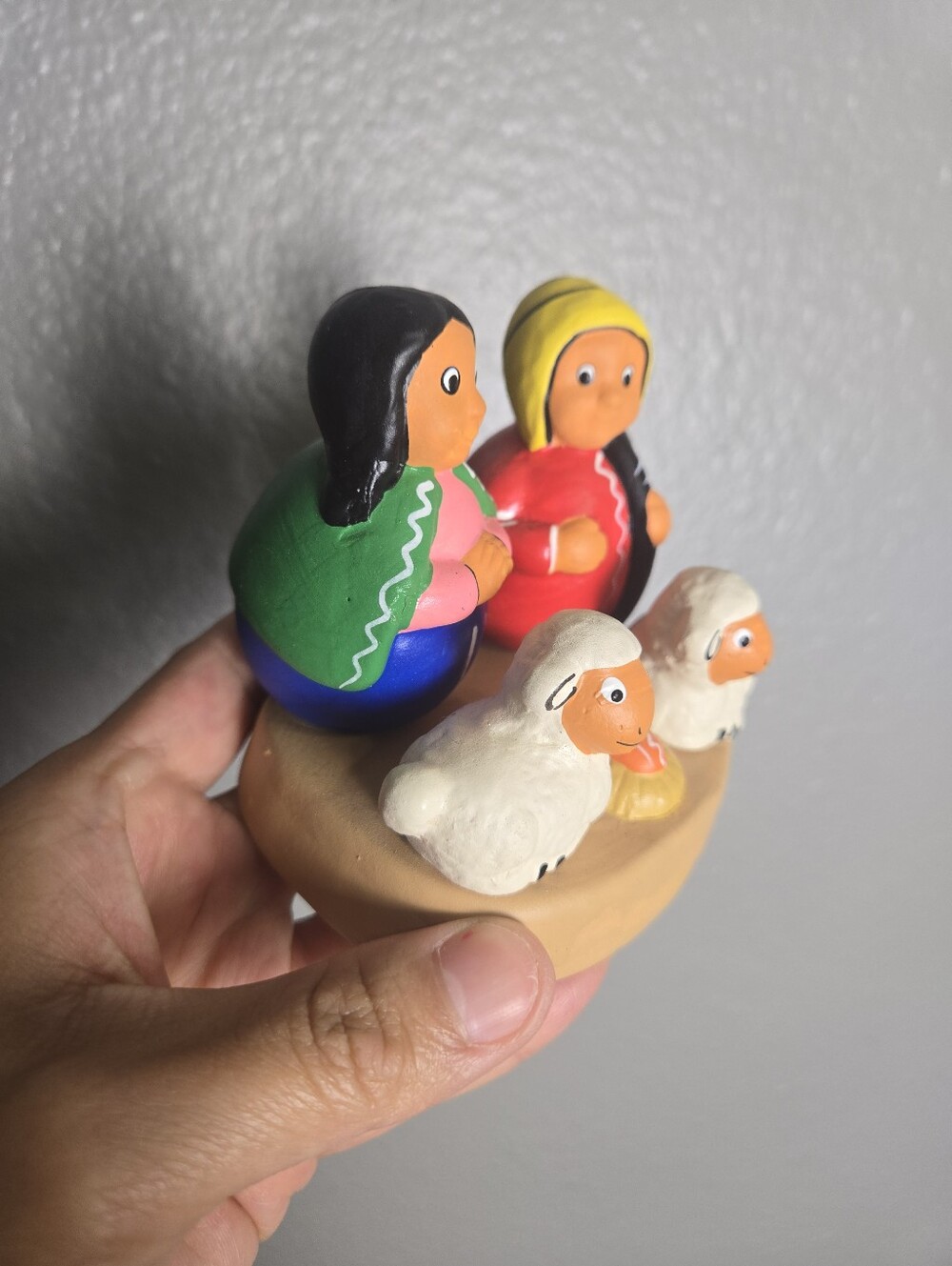 Handmade Ceramic In Peru Nativity Set - Picture 5 of 16